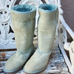 UGG Tall Shearling-Lined Boots in Light Aqua Size 9 1/2 - 10  Sole Measures 13"